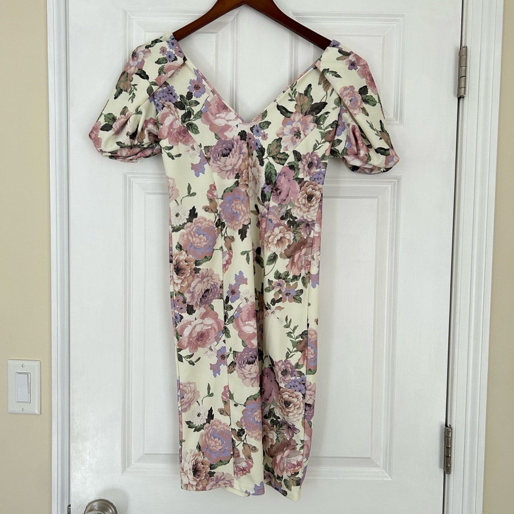 NWT Floral Maternity Dress